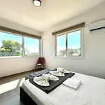 Symphony Apartment *